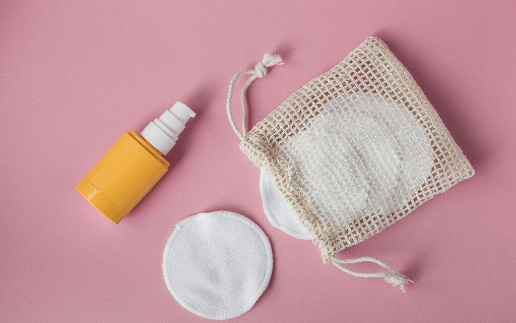 Bông tẩy trang vi sợi giúp làm sạch da hiệu quả