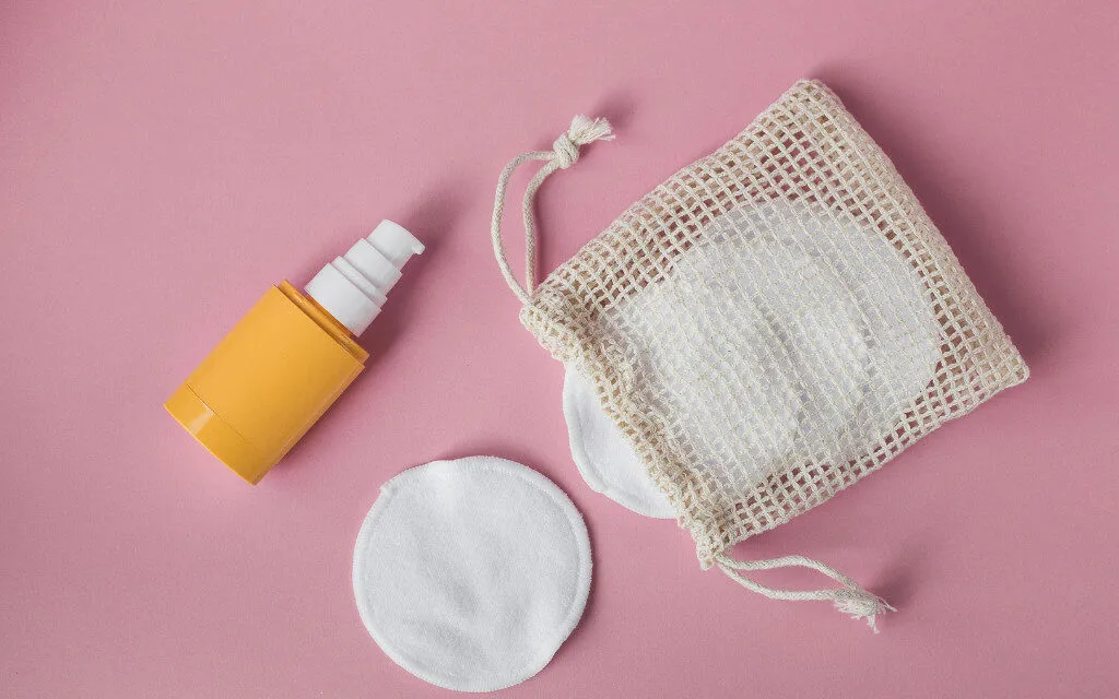 Bông tẩy trang vi sợi có gì tốt so với các loại bông tẩy trang khác?