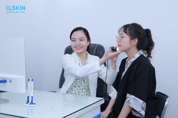 Khám mụn trứng cá đỏ tại phòng khám da liễu